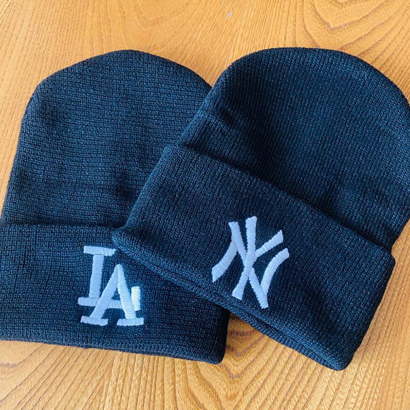 کلاه بافت گلدوزی LA,NY(پک 12 عددی)