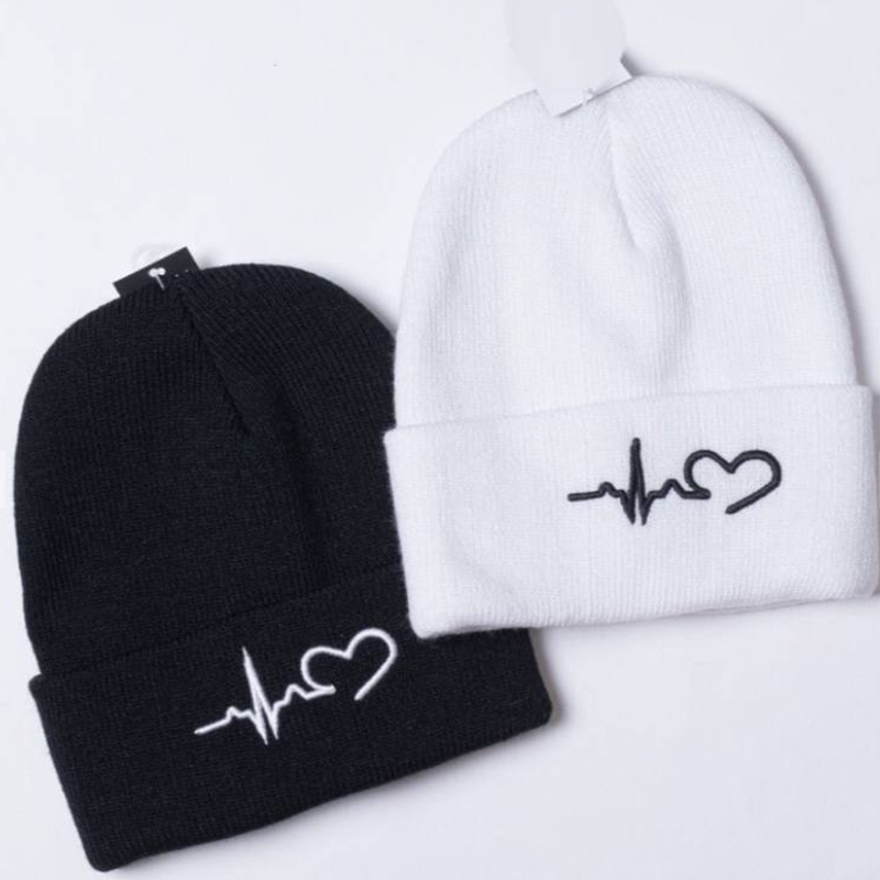 کلاه بافت گلدوزی ضربان قلب(پک 6 عددی)