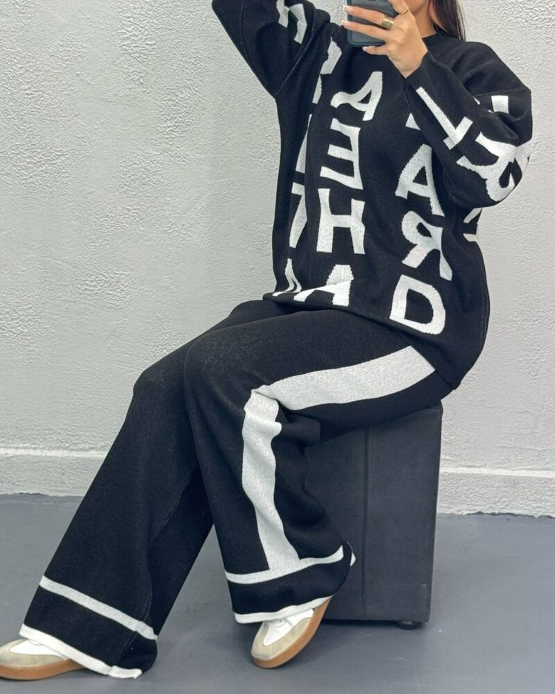 ست بلوز و شلوار بافت حروف انگلیسی (پک 4 عددی)