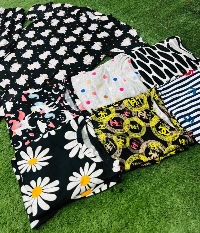 ست تیشرت شلوار استیکری (پک 4 عددی)