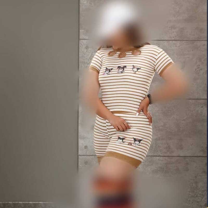 ست کراپ و شورتک خطی یقه اشکی (پک 3 عددی)