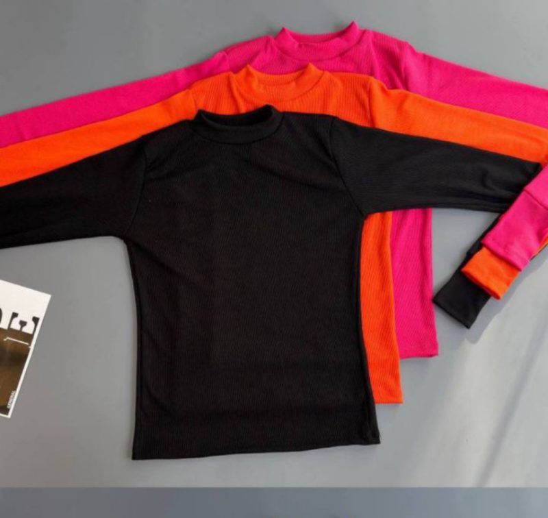 بلوز بیسیک یقه سه سانت فینگری عمده (پک 6 عددی)