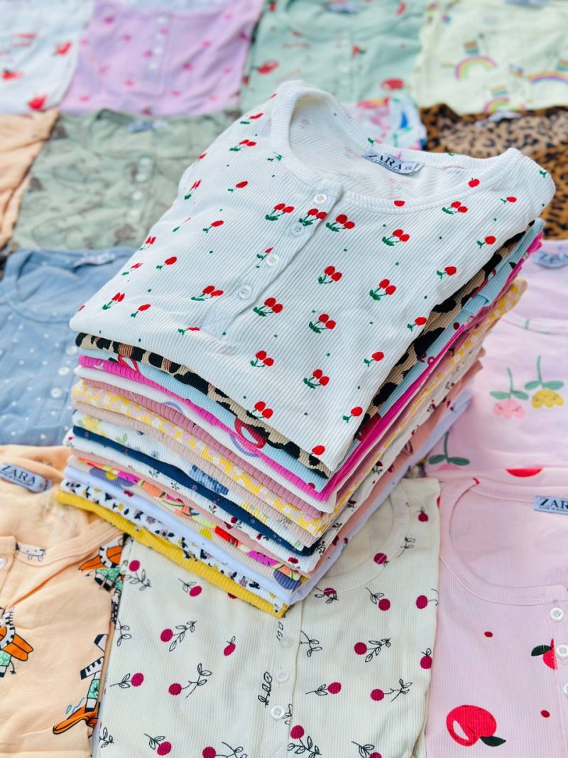 تیشرت یقه گرد ZARA عمده (پک 6 عددی)