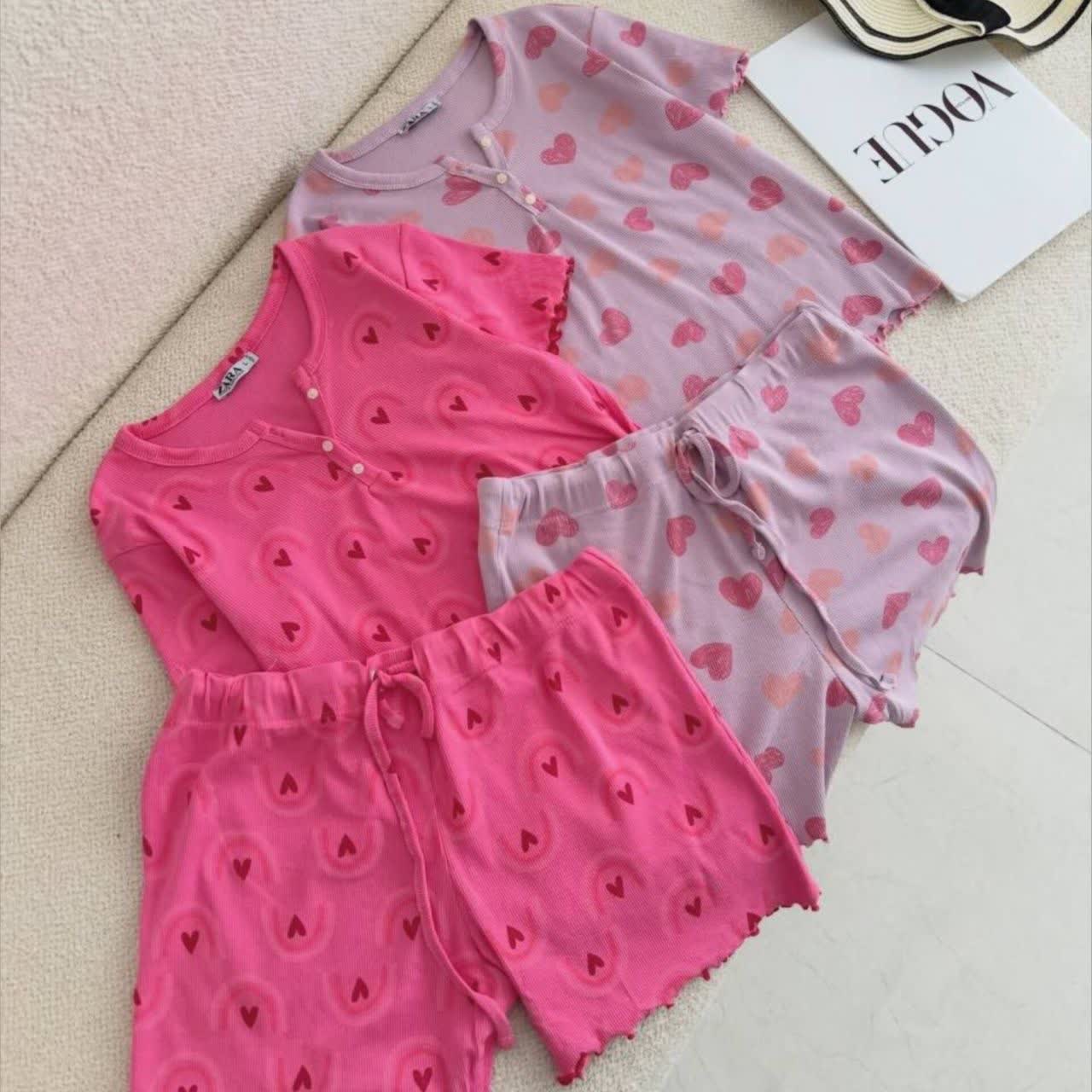 photo28335850564