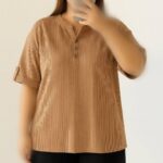 تیشرت قاپک دار سر استین دکمه عمده (پک 6 عددی)